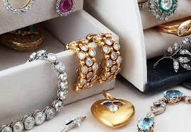 Sustainable & Ethical: The Beauty of Handmade Jewelry